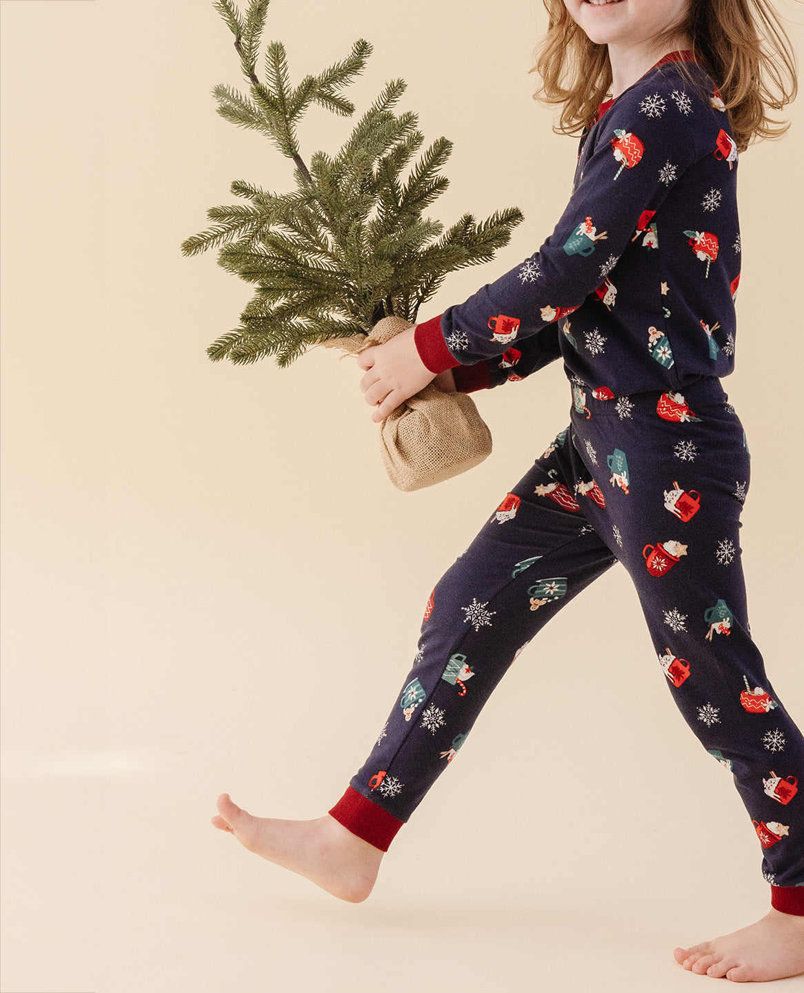 holiday-ultimate-pajama-set-in-cozy-cocoa 2