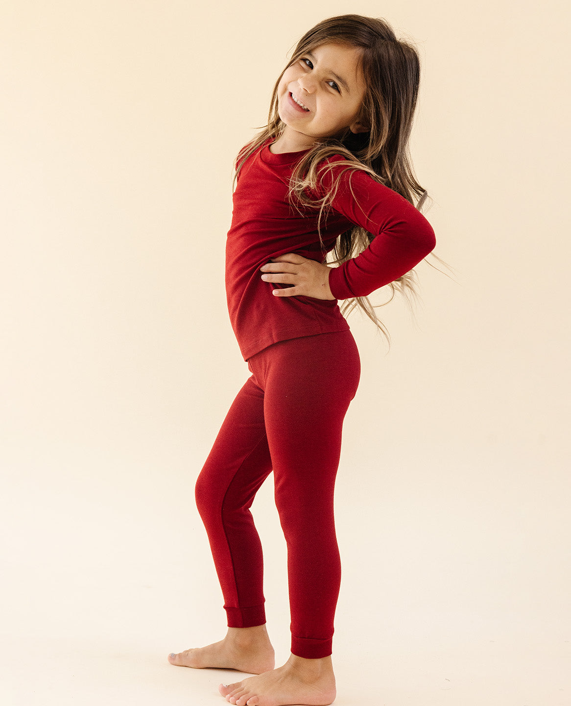 holiday-ultimate-pajama-set-in-crimson 1