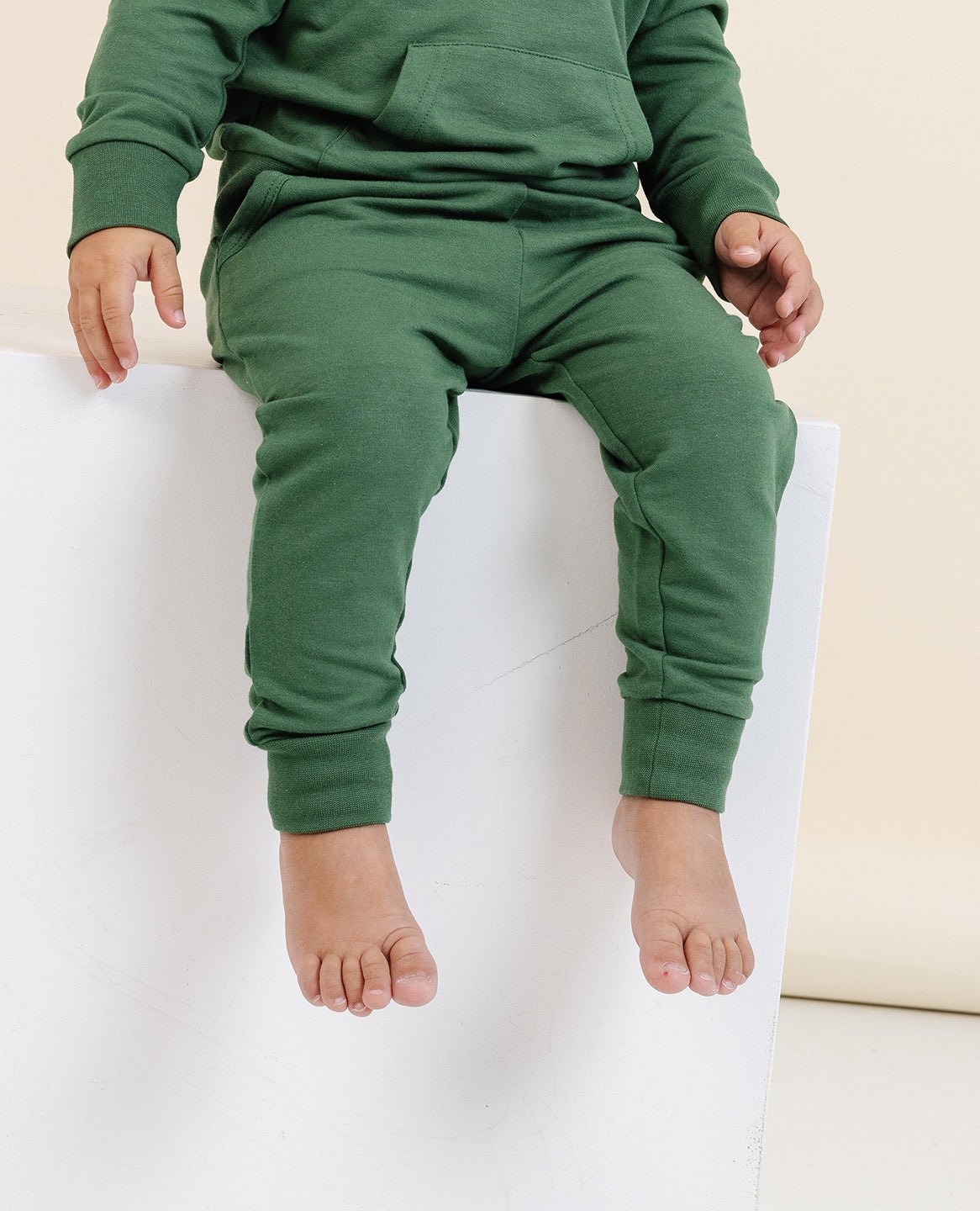 the-coziest-jogger-in-moss 1