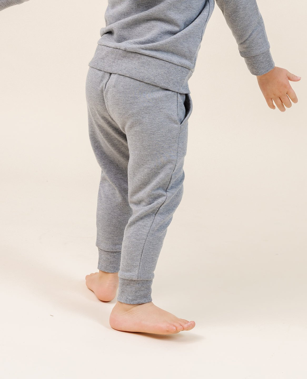 the-coziest-jogger-in-steel-heather 1