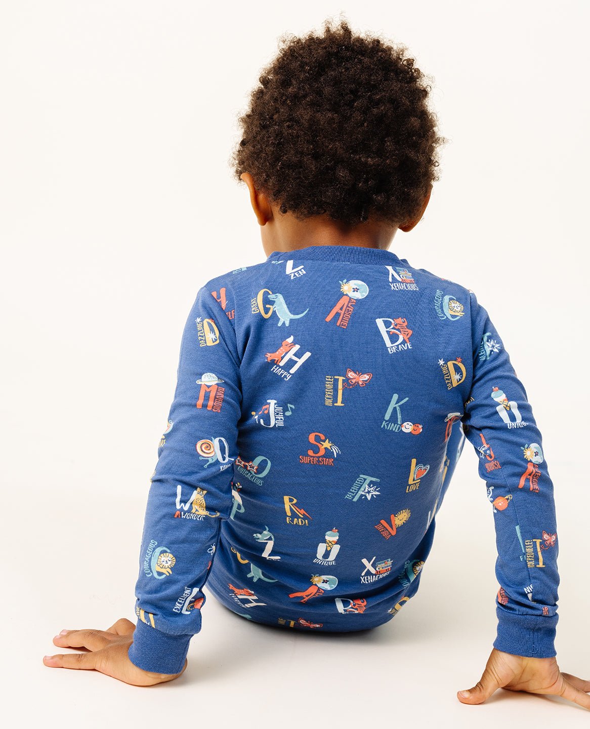 ultimate-pajama-set-in-good-vibes-abc-navy 3