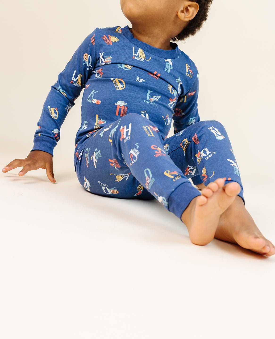 ultimate-pajama-set-in-good-vibes-abc-navy 4