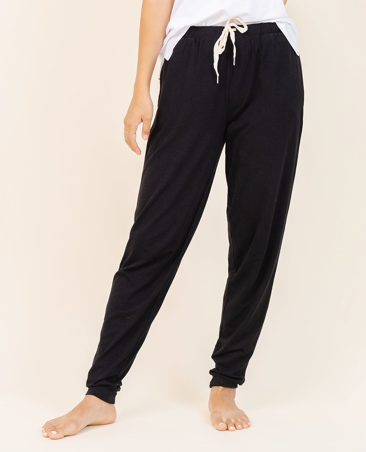 women-s-jersey-jogger-in-ink 1